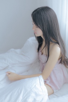 小受被攻强行扩张到哭的视频